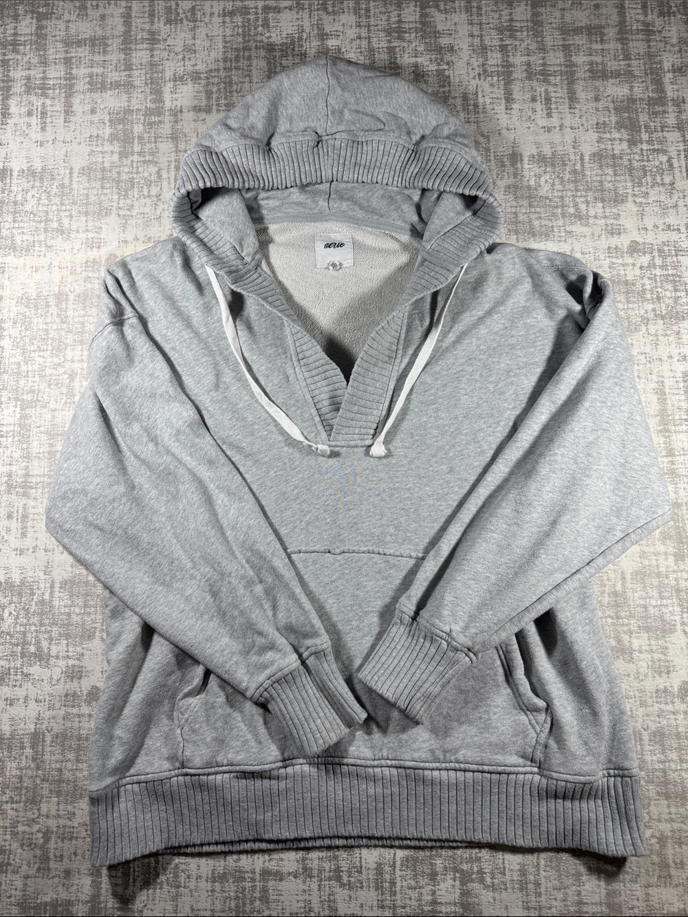Aerie Light Gray Crewneck Hooded Sweater Women’s sz L 28X25.5 PTP